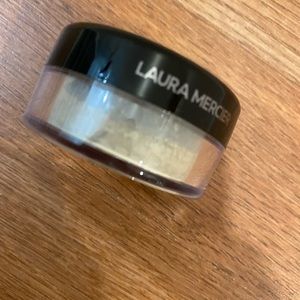 Mini Laura Mercier translucent loose setting powder unused